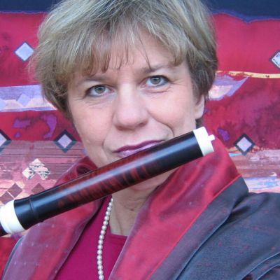 Linde Brunmayr playing her flute